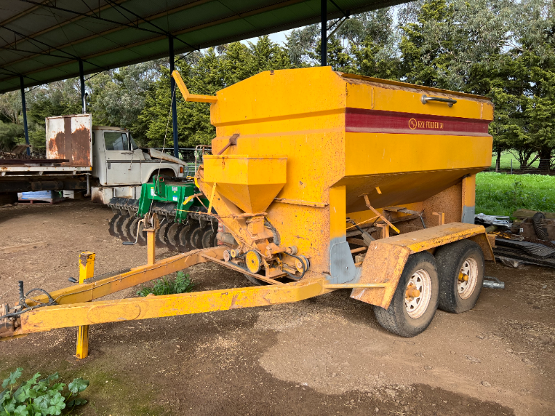 Lot 82 MP Ezy Feeder AuctionsPlus