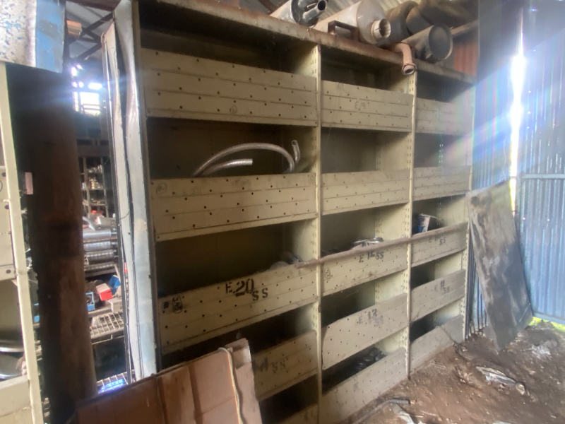 Lot 195 Steel Cabinet AuctionsPlus   1637980577832900270 98a51b80 1304 4027 8708 050de92f01bc 