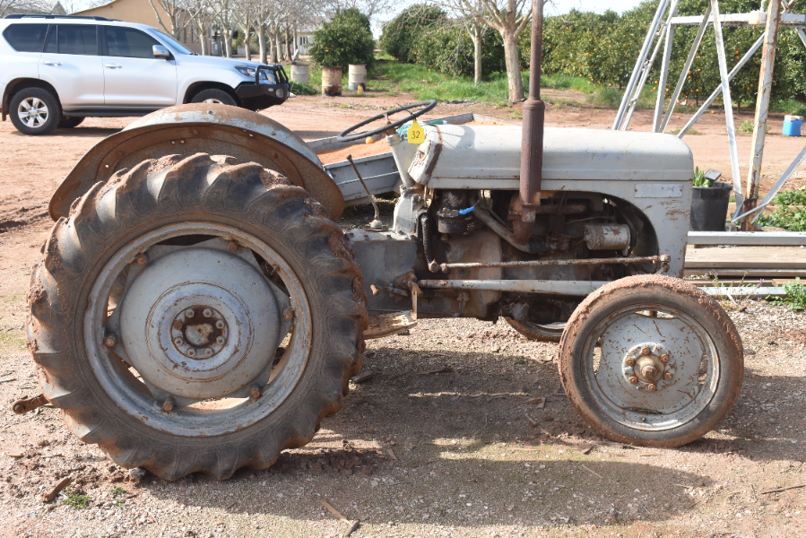 Lot 32 Ferguson tractor AuctionsPlus