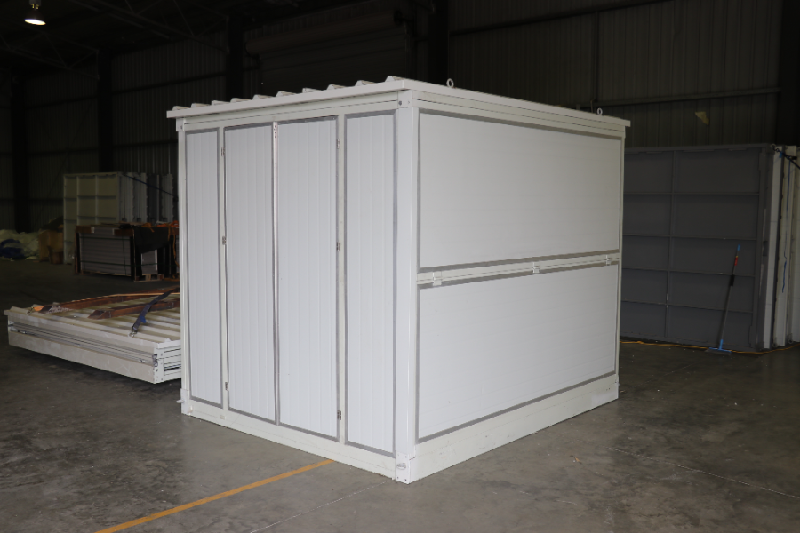 Lot 133 - COLLAPSABLE STORAGE SHED | AuctionsPlus