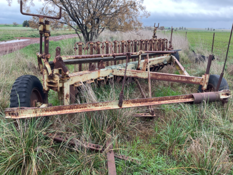 Lot 22 - Shearer Plough | AuctionsPlus