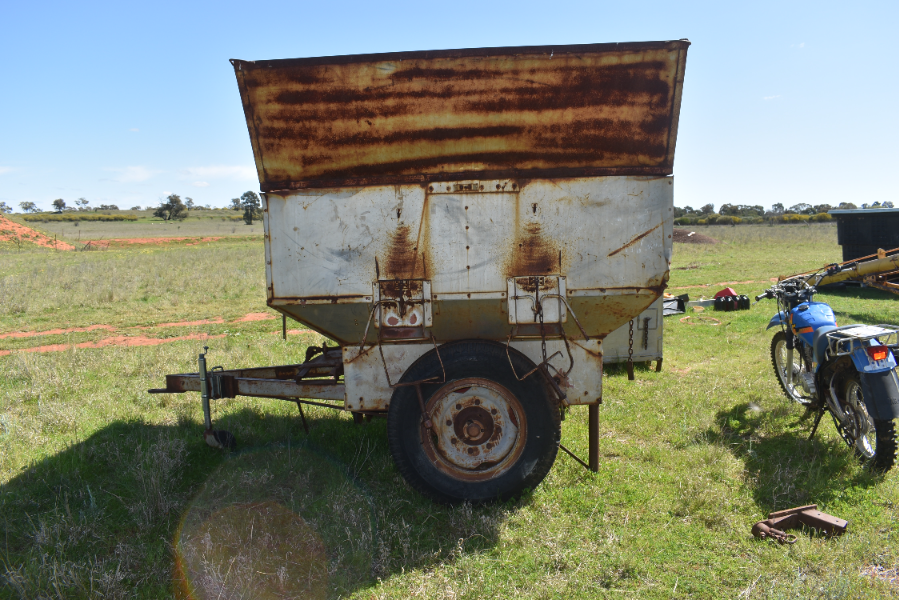 Lot 32 Grain feed out bin AuctionsPlus