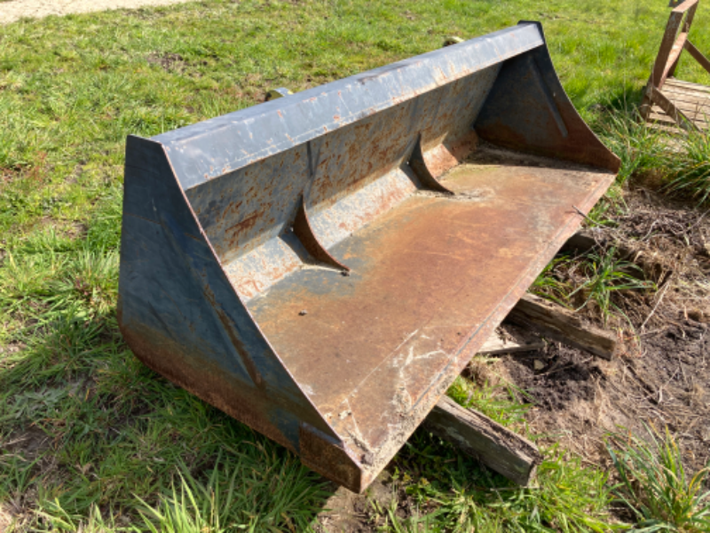 Lot 73 Front End Loader Bucket AuctionsPlus