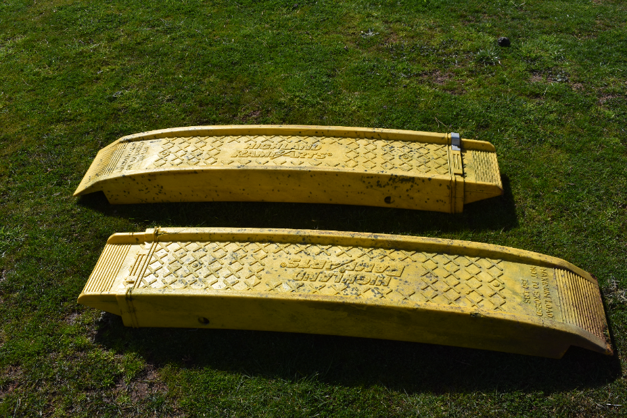 Lot 51 Extendable Highland Ramparts loading ramps AuctionsPlus