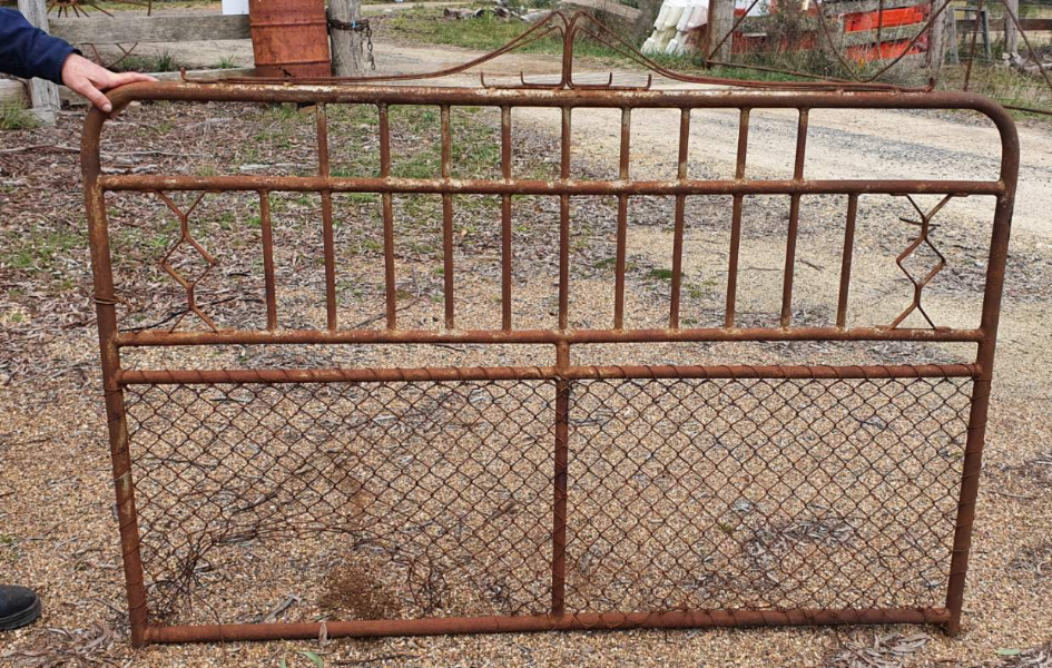 Lot 101 Antique Gates AuctionsPlus