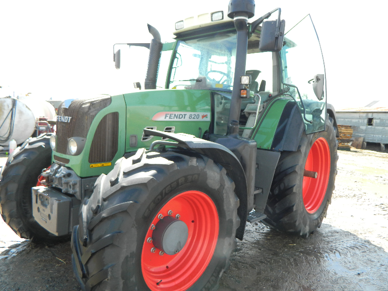 Lot 28 Fendt 820 FWA Tractor AuctionsPlus