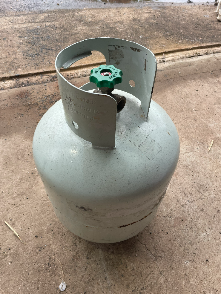 1-empty-9kg-swap-go-gas-bottle-auctionsplus