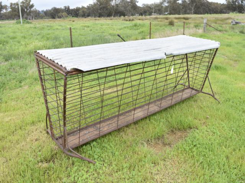 Lot 42 Hay feeder with corrigated lid AuctionsPlus