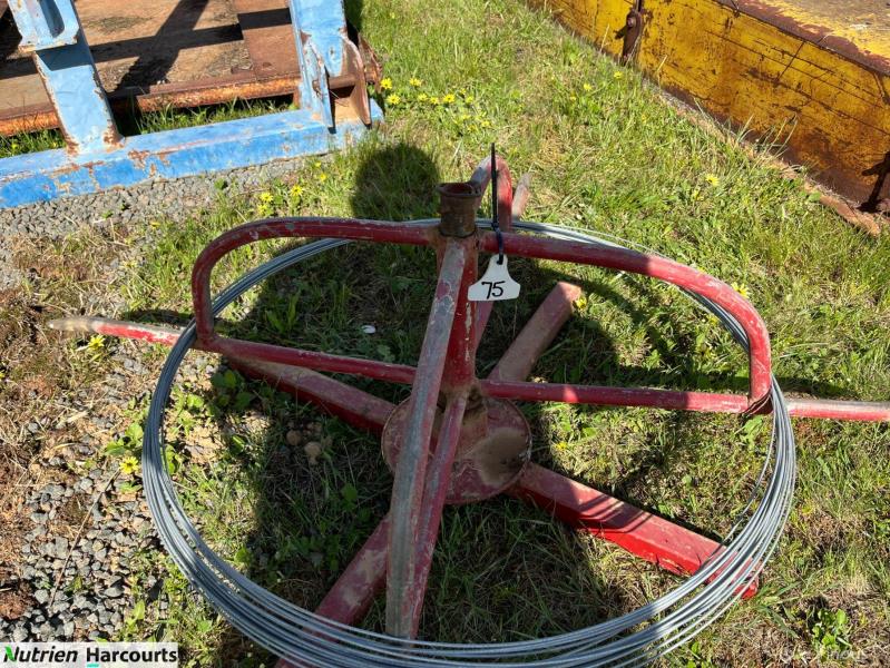 Lot 75 - Wire Spinner | AuctionsPlus