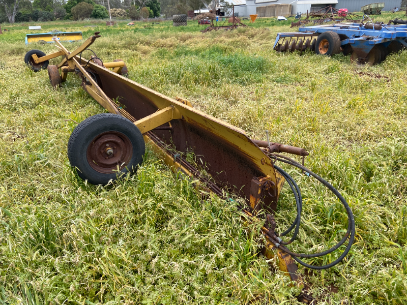 Lot 4 - KB Engineering Grader Board | AuctionsPlus