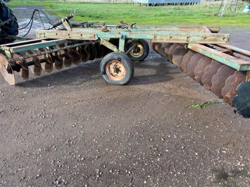 Lot 86 - John Shearer 32 Plate offset disc plough | AuctionsPlus