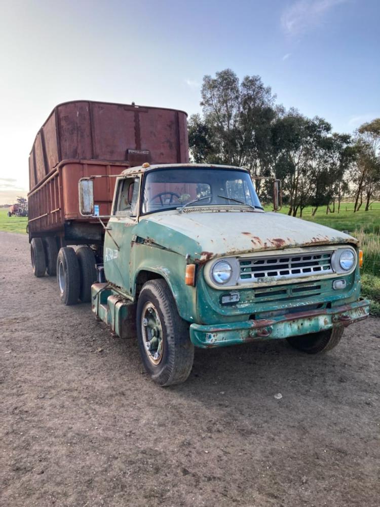 Lot 6 - International C1820 Truck with 16ft semi tipper | AuctionsPlus