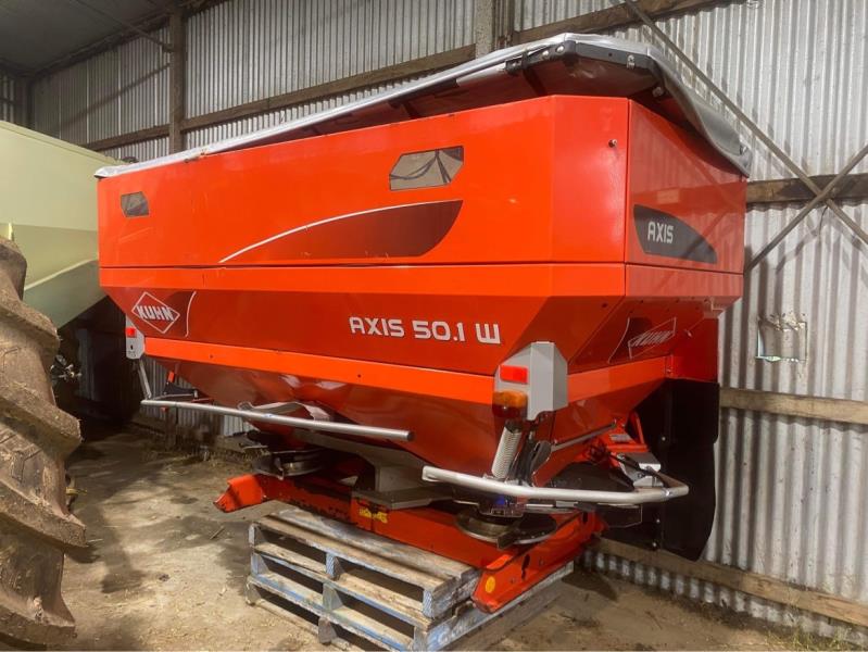 Lot 9 KUHN 50.1 SPREADER AuctionsPlus