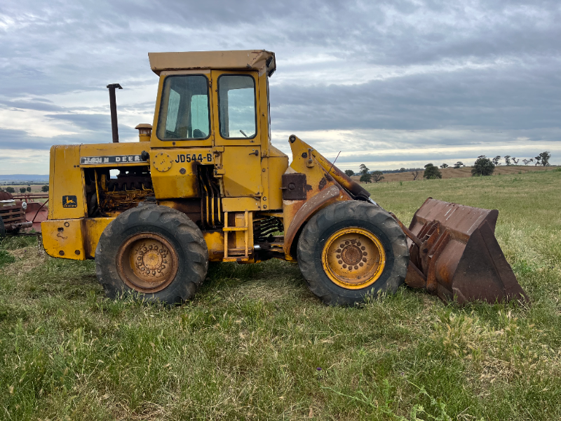 Lot 68 - John Deere 544 Loader ( Parts Only ) | AuctionsPlus