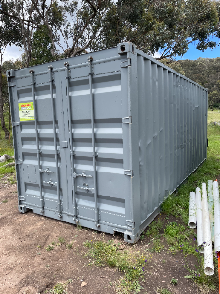 lot-71-20-foot-shipping-container-auctionsplus