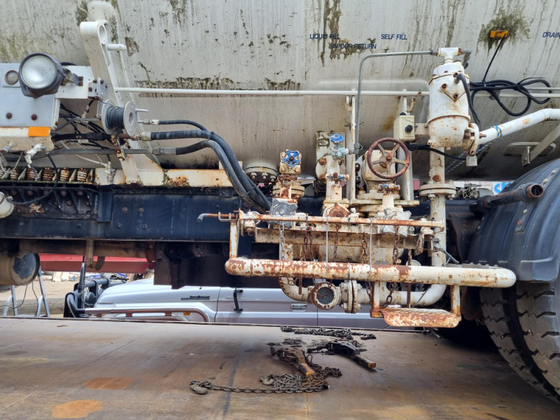 Lot 19 Gas Tank (TANK ONLY) AuctionsPlus