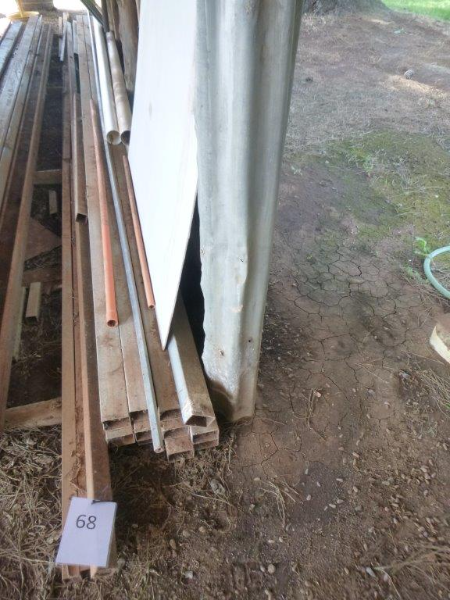 Lot 68 - RHS & SHS (Approx 12 RHS 75mm x 50mm plus assorted lengths SHS ...