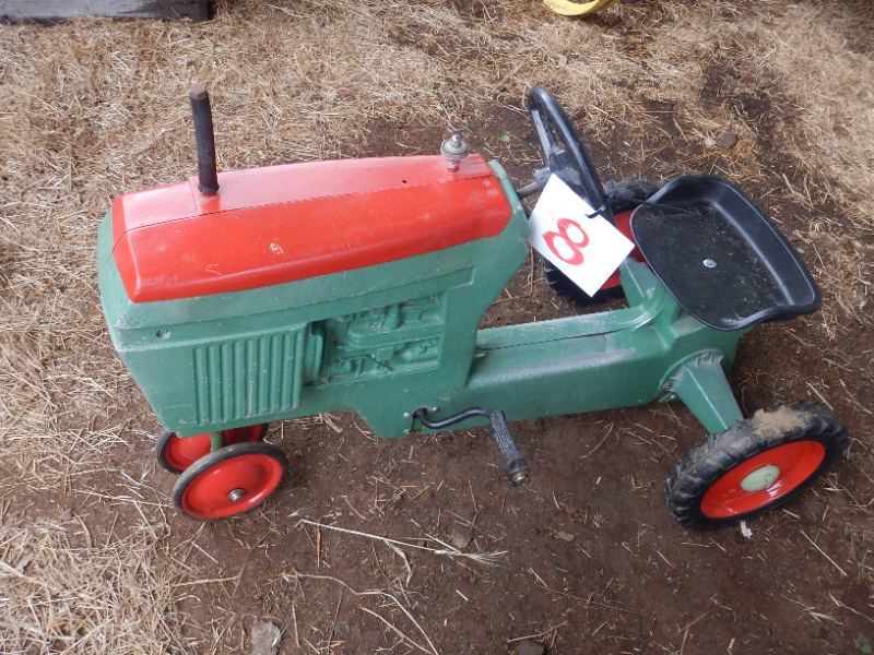 Lot 8 - Custom made Pedal Tractor by Ertyl | AuctionsPlus