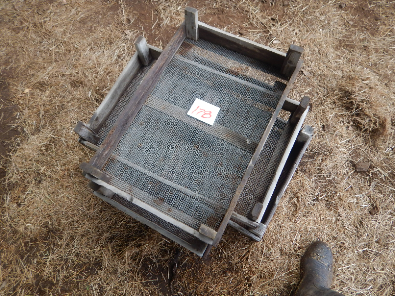 Lot 178 - Four wooden flower/produce drying racks | AuctionsPlus