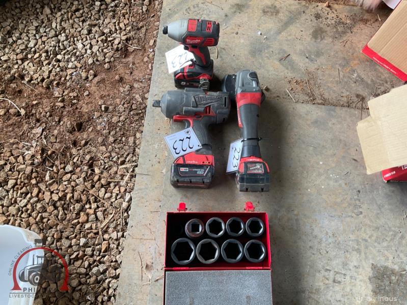 Lot 223 Milwaukee 4' grinder, 3/4' drive rattle gun, driver all with