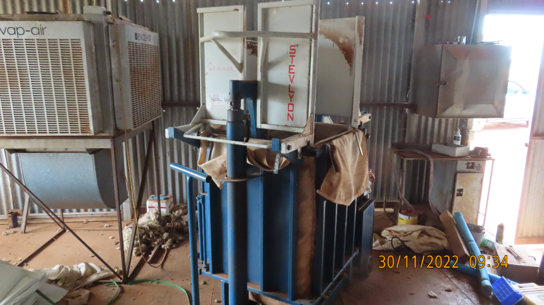 Lot 163 Lyco Maximum Hydraulic Wool Press AuctionsPlus