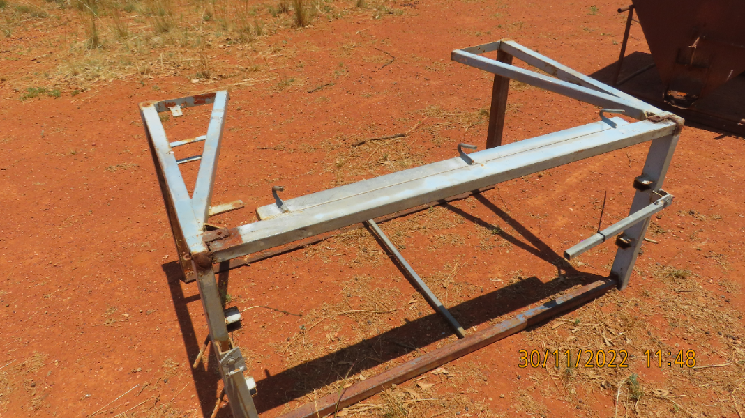 Lot 204 - Roo Rack | AuctionsPlus