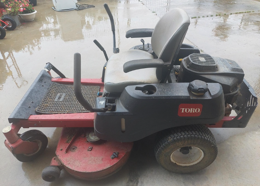 Lot 50 Ride on Mower Toro Timecutter MX4250 AuctionsPlus