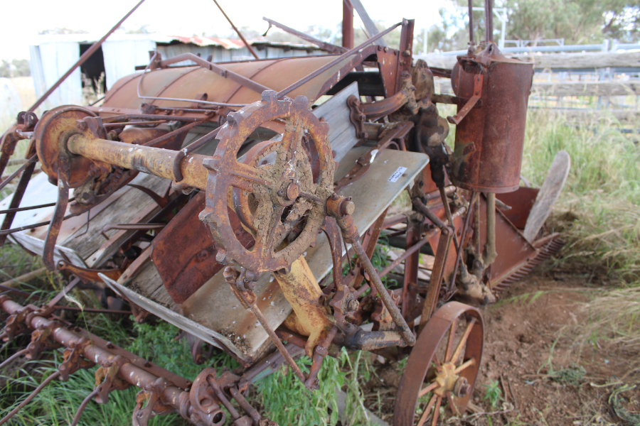 Lot 170 - Sunshine Reaper and Binder | AuctionsPlus