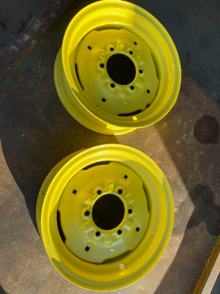 Lot 15 - 2 * 16' John Deere Tractor Rims | AuctionsPlus