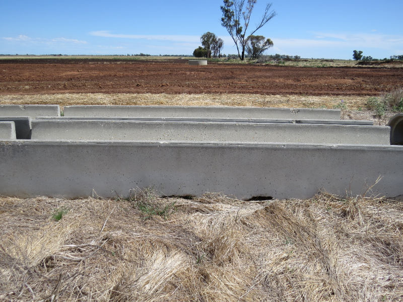 Lot 105 2x 5m Wangaratta concrete feed troughs AuctionsPlus