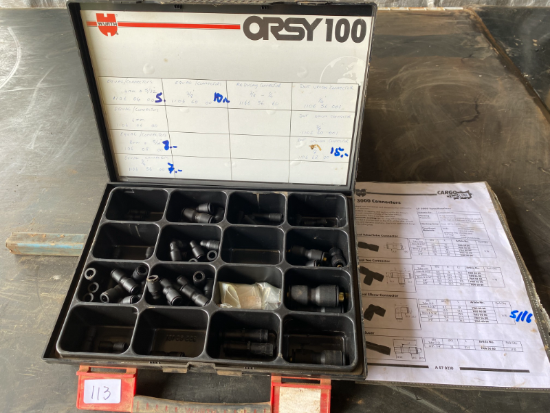 Lot 113 WURTH PNEUMATIC CONNECTOR SET, SUMP WASHER SET AND FIBRE