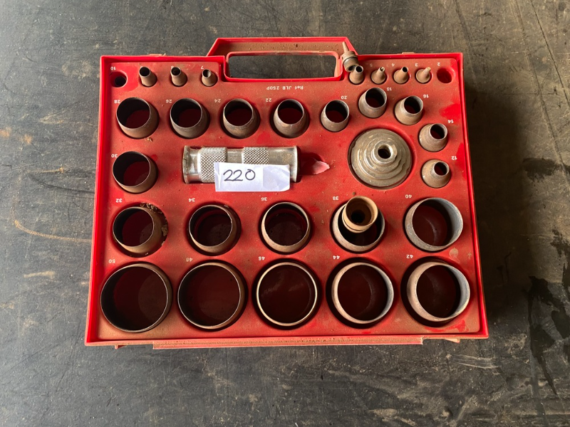 Lot 220 HOLE PUNCH SET AuctionsPlus