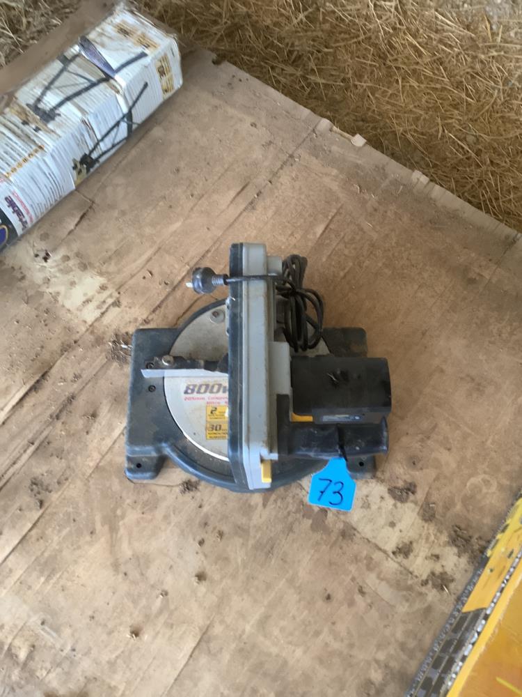 Lot 73 GMC 800W Compound Mitre Saw AuctionsPlus