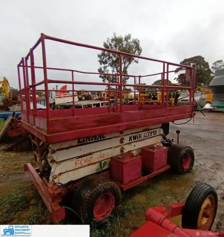 Lot 90 Hunter Lift (Model 2765D) Scissor Lift AuctionsPlus