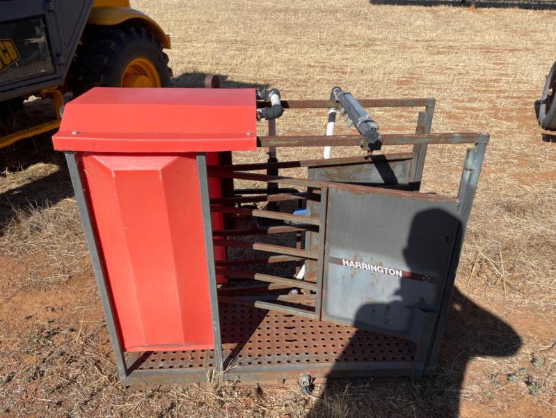 Lot 11 Harrington jetting race AuctionsPlus