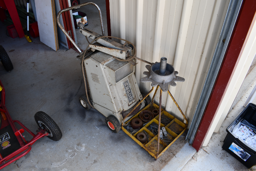 Lot 46 Repco wheel balancer AuctionsPlus