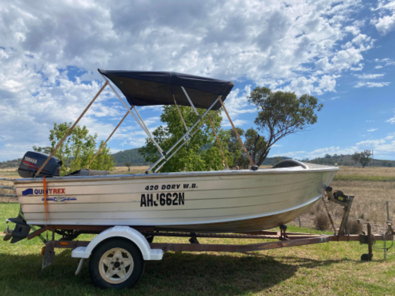 Lot 18 QUINTREX BOAT TRAILER & ROOF TOP TENT AuctionsPlus