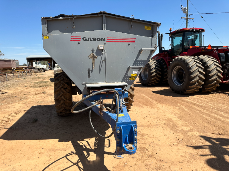 Lot 33 7000L Gason Spreader AuctionsPlus