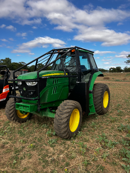 Lot 23 - John Deere 6110M | AuctionsPlus