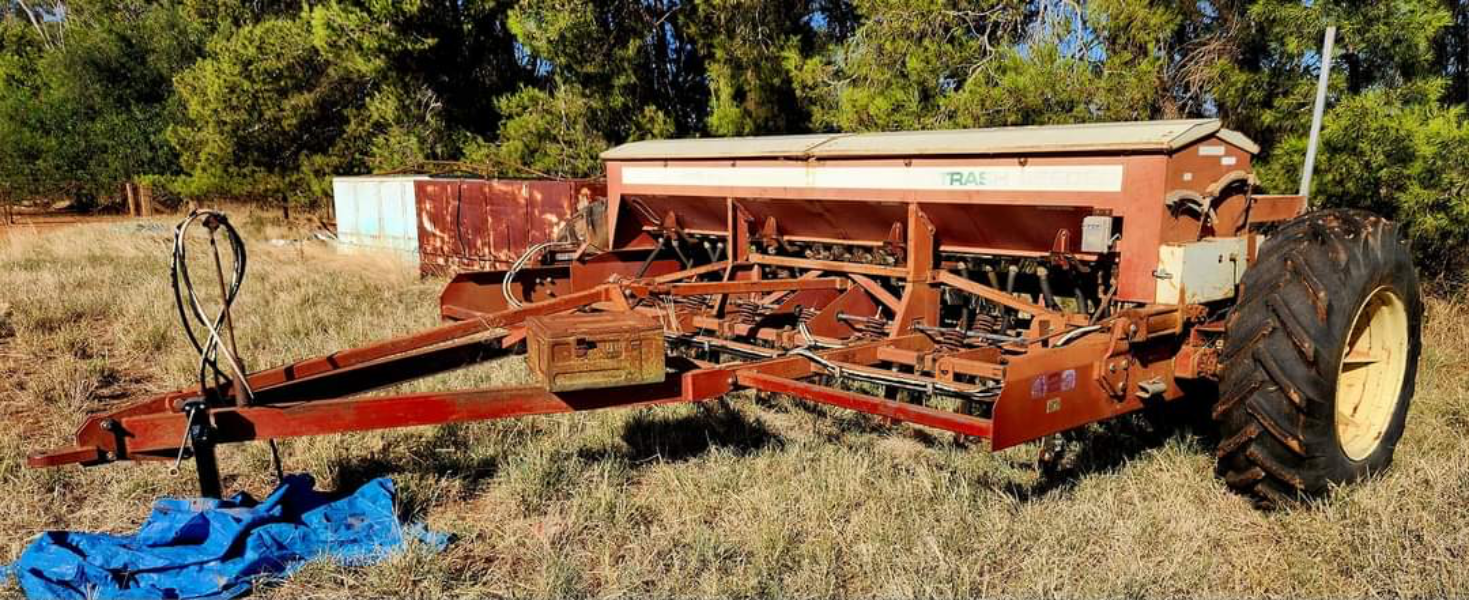 Lot 20 Napier Grasslands Combine AuctionsPlus