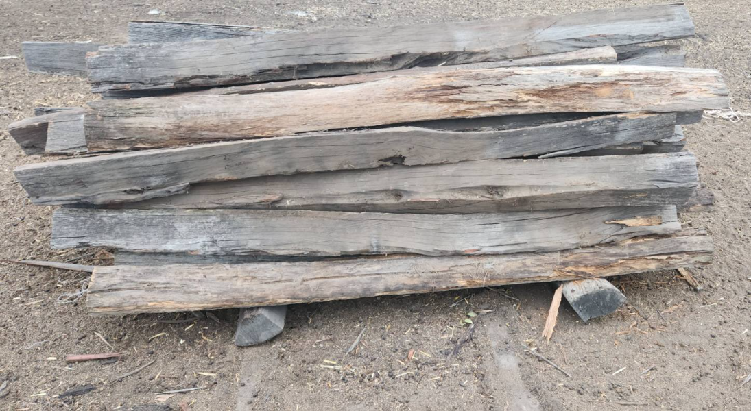 Lot 120 Qty Split Posts AuctionsPlus