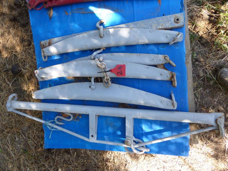 Lot 24 Furphy 3 horse equalizer swing bars full size AuctionsPlus