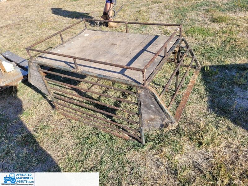 Lot 134 Dog Box for Ute Tub AuctionsPlus