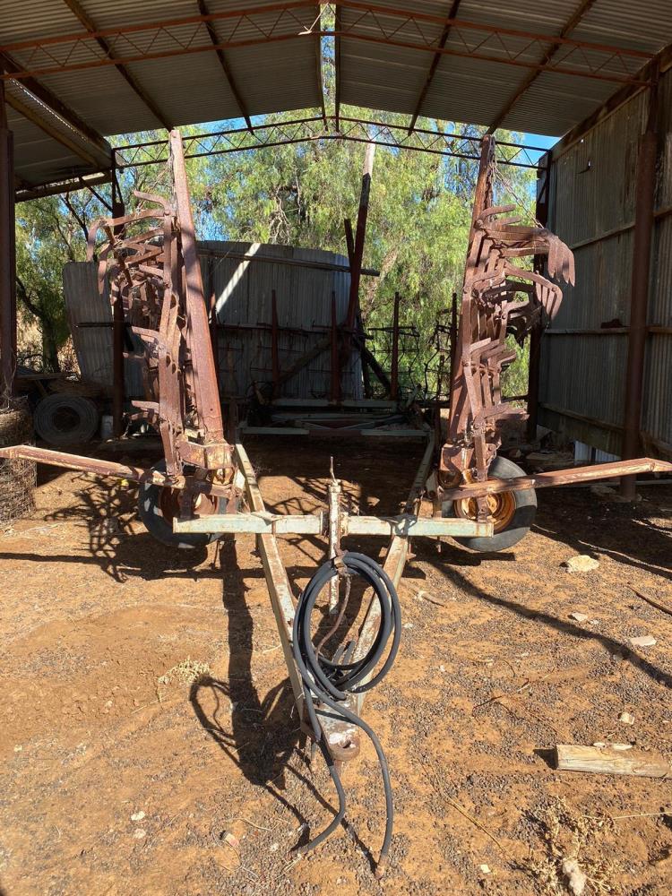 Lot 82 horward bagshaw 50ft harrows AuctionsPlus