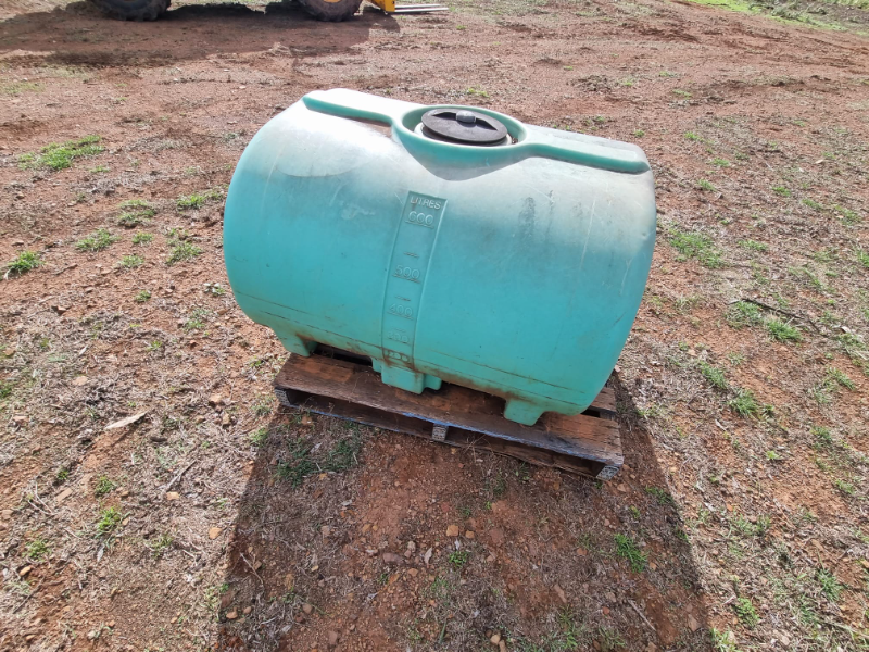 Lot 175 600L Rapid Spray Water Cartage tank AuctionsPlus
