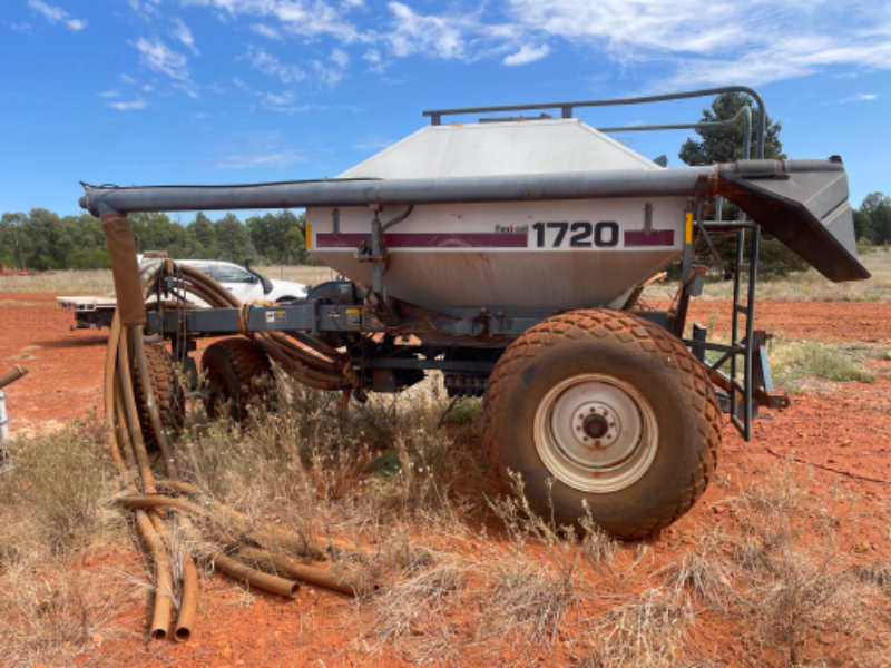 Lot 20 1720 Flexicoil Air Seeder Box AuctionsPlus