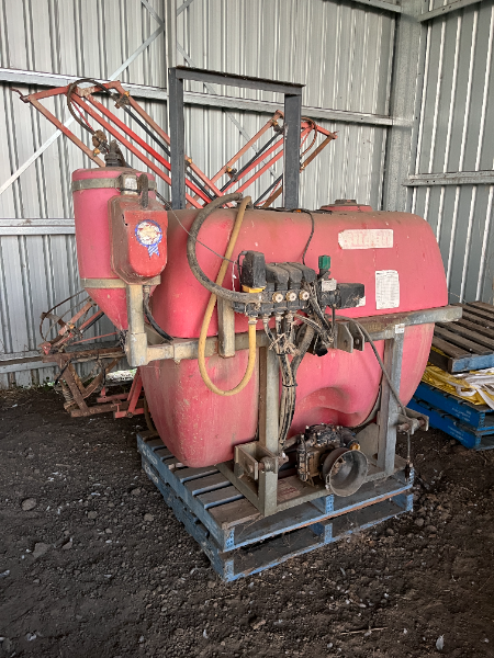74 - Spray Rig | AuctionsPlus