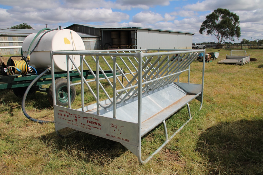 Lot 109 Beef Boss hay feeder (10’x5’) AuctionsPlus