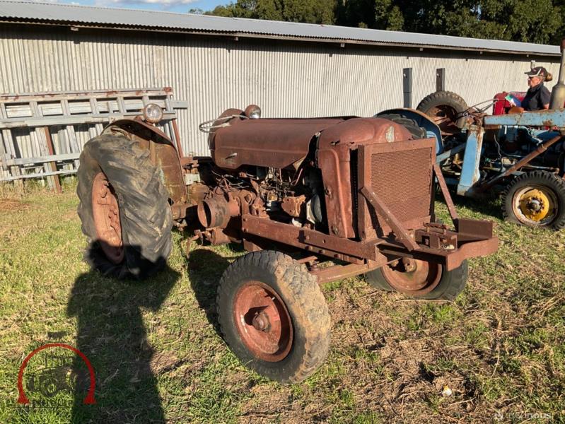 Lot Fordson Major E A Auctionsplus