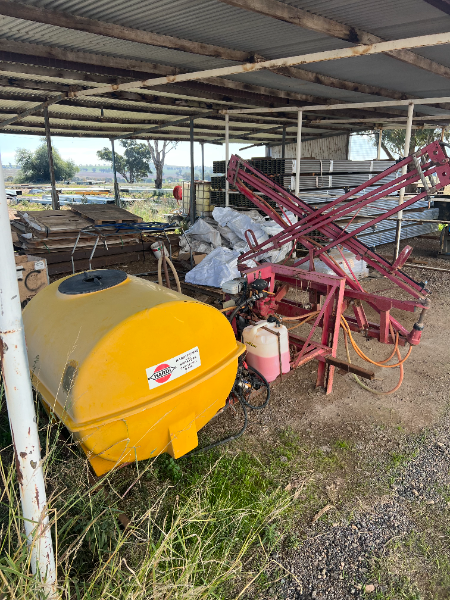 Lot Hardi Metre Boom Ute Tray Spray Unit Auctionsplus